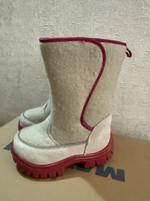 Продам детские сапожки