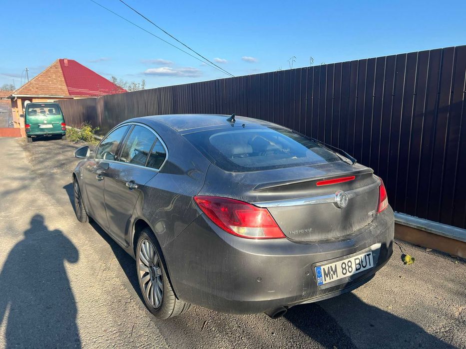 Dezmembrez Insignia 2.0 diesel manual 160 cai