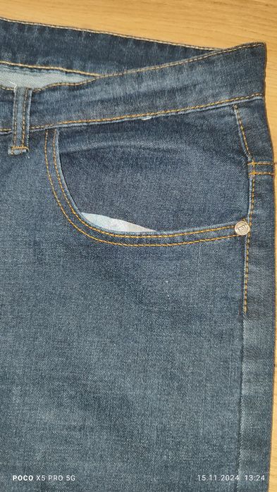 Продам брюки джинсовые