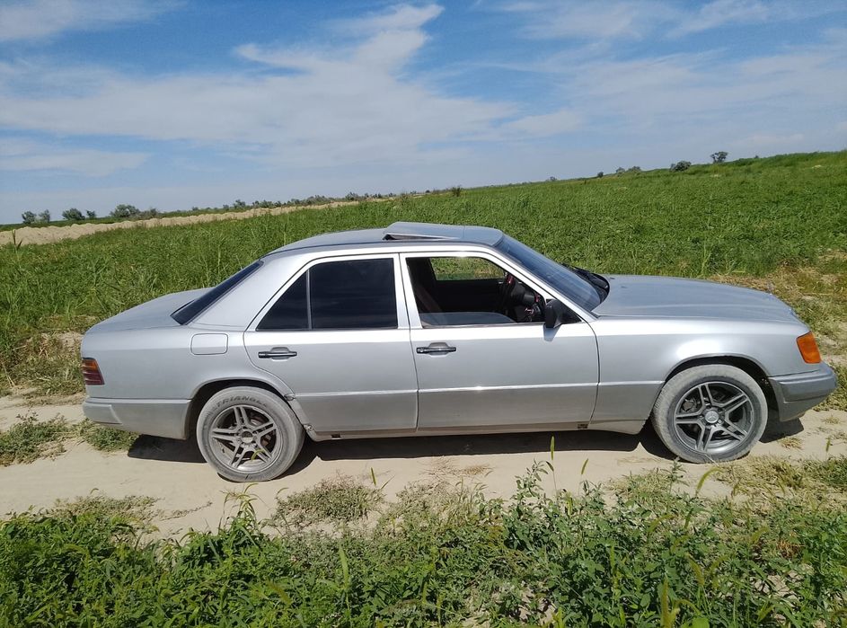 Продам мерс 2.3.