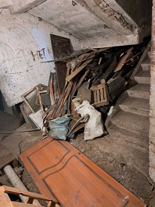 Отдам уголь дрова самовывоз