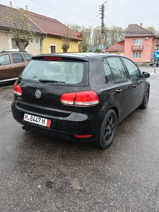 Vând Golf 6 . 2.0 tdi.