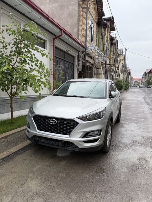 Hyundai tucson 2019 yil AWD prestige benzin!Toshkenga nasiya savdo bor