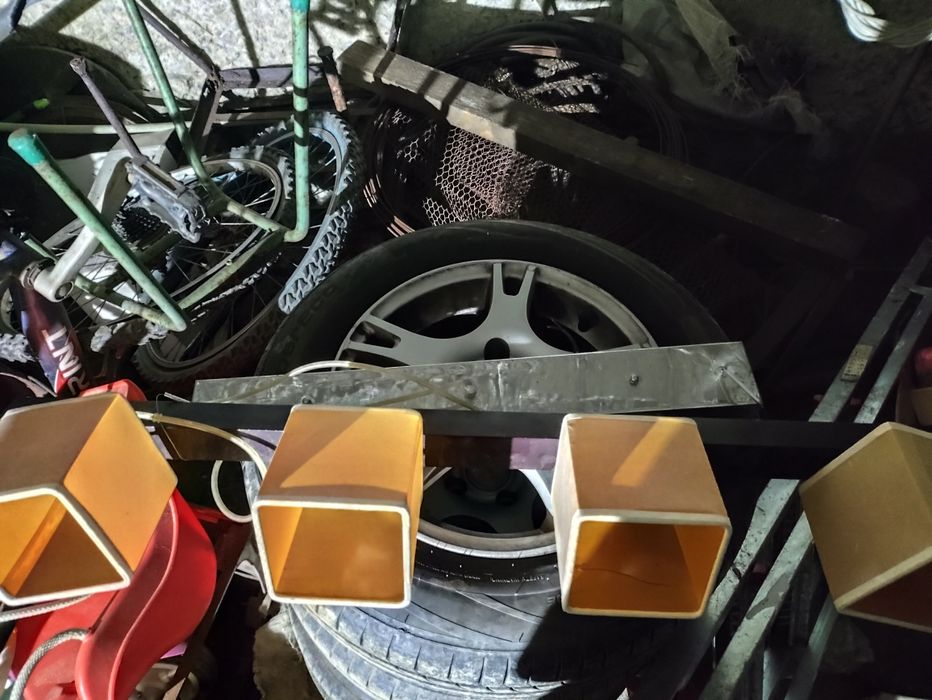 Висящ Метален полилей 220V