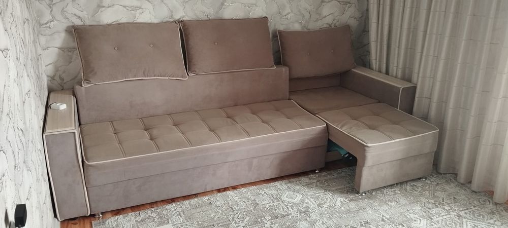 Продаетсья диван