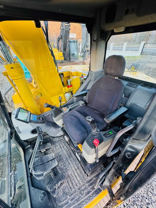 Excavator pe senile cu lama Komatsu PC 138, an 2008, 15 tone, 1x cupa