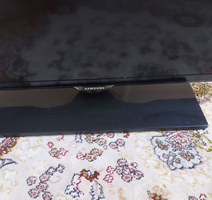 Tv smart samsung diagonala 94