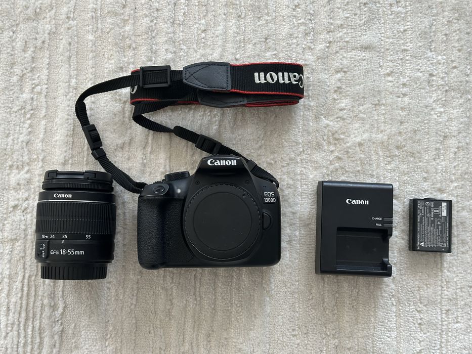 Canon d1300 + obiectiv CADOU