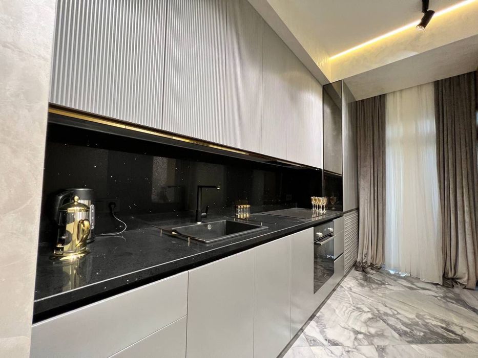 Тошкент сити Бульвардан 3 хонали уй сотилади