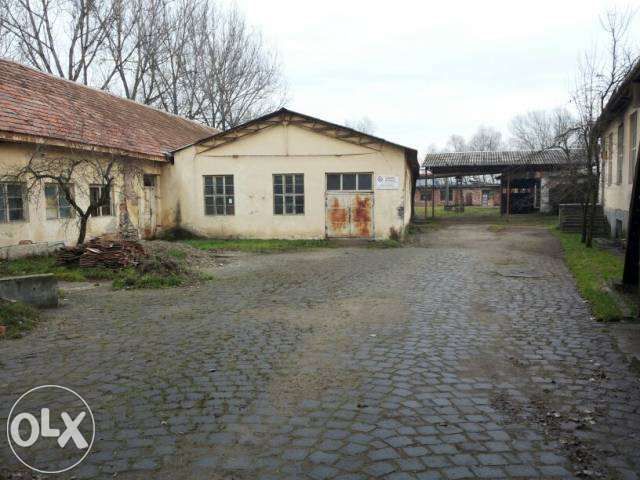 Inchiriez hale 4000 mp periferie