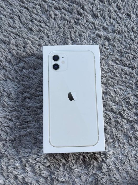 iPhone 11 бял 64gb