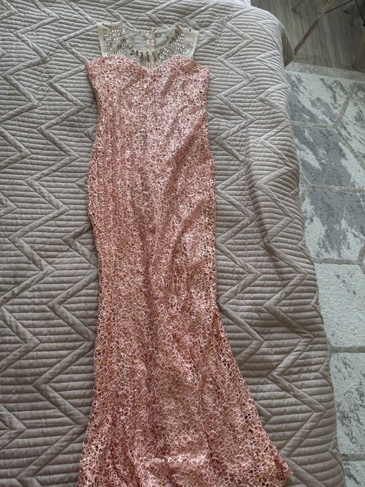 Платье нарядное