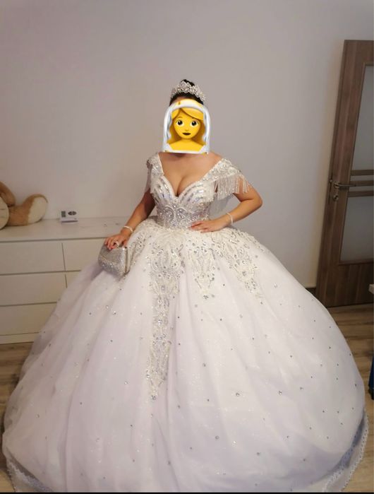 Vand Rochie de mireasa printesa coronita voal geanta