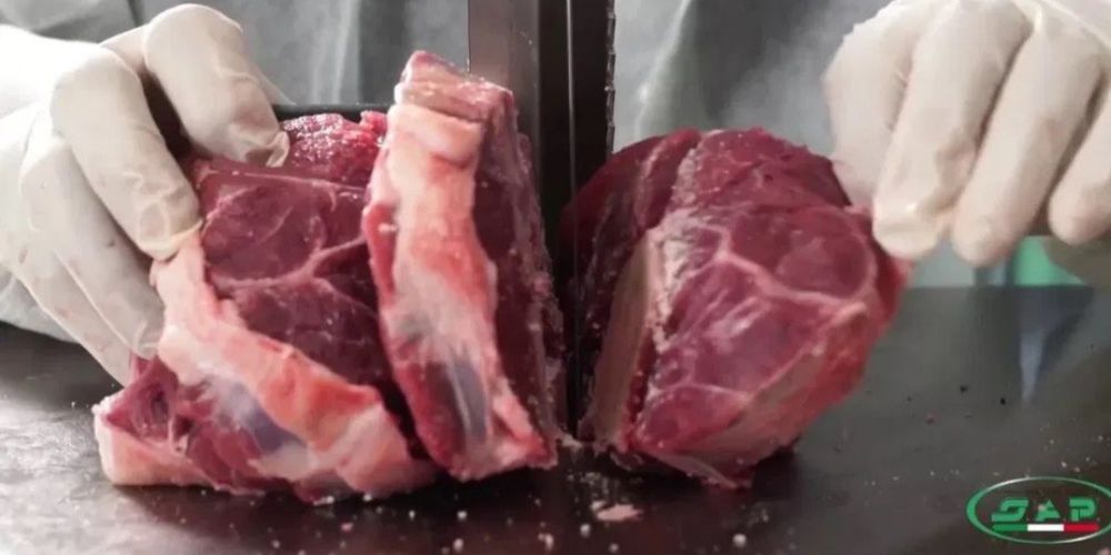 Касапшы ет бөлу ет бұзу