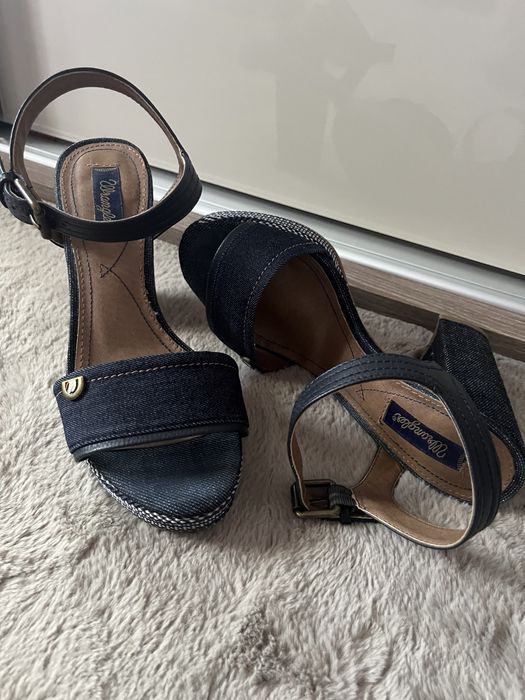 Vand sandale din blugi