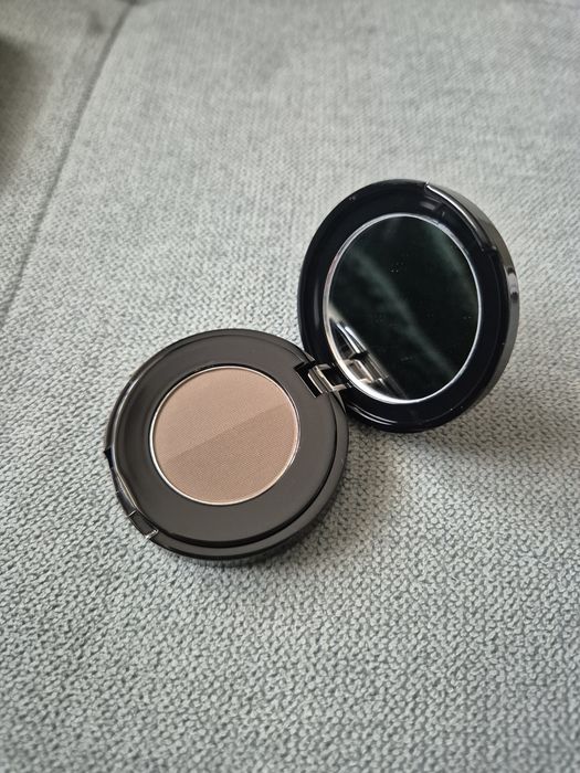 Anastasia Beverly Hills brown powder duo sprancene