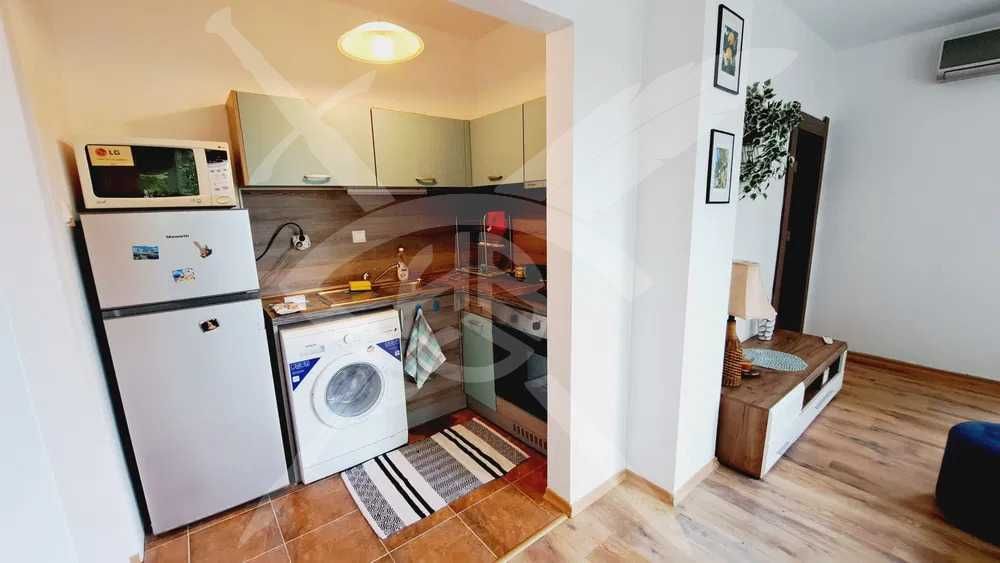 Двустаен апартамент / м-ст Ален мак - 89751