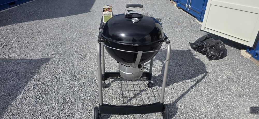 Weber Performer 57 см барбекю на дървени въглища + аксесоари