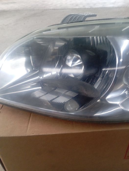 Продаеться фара на шевролет авео Т250