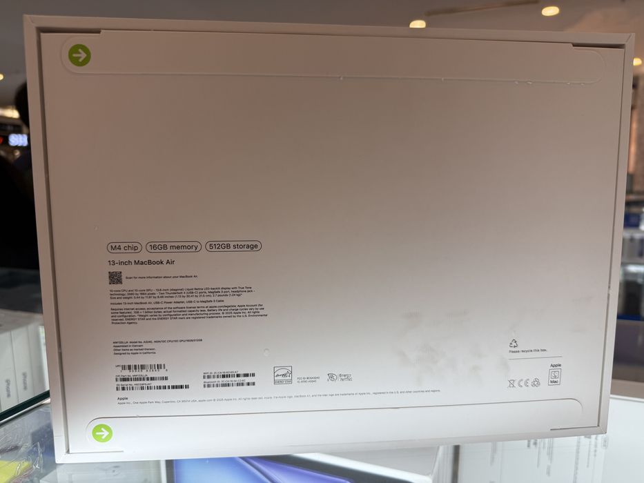 Macbook air 13 M4 chip  (2025) 16/256gb . Макбук эйр 13 м4