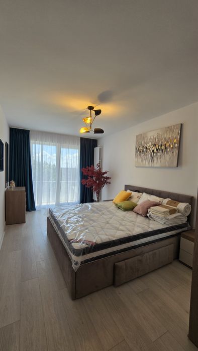 Apart NOU 2 camere White Tower