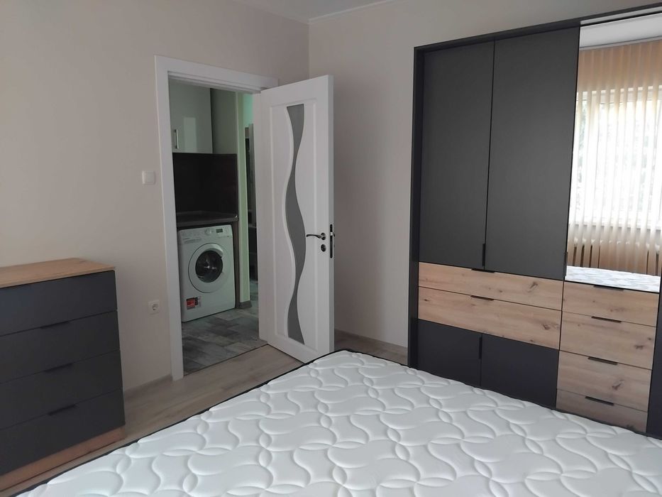 Продава се Двустаен апартамент в Русе, Възраждане - 62 кв.м за 2017 €/кв.м - Снимка #6