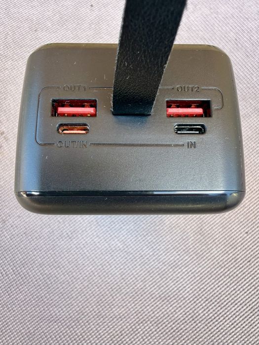 Power bank / Baterie externa 40.000mAh 148Wh 65W afisaj led maner