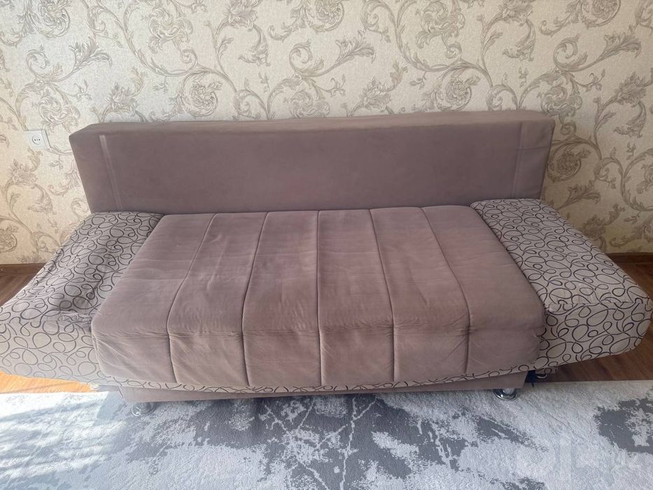 Продаётся диван!