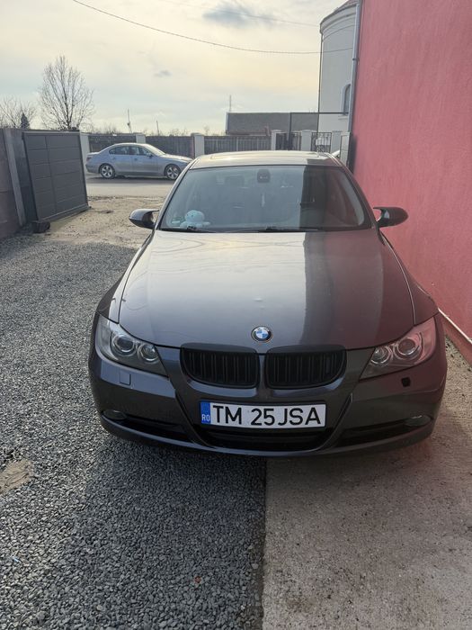 Vand bmw e 90 in stare buna