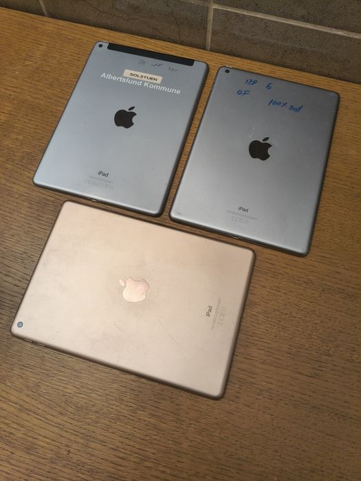 Vand Tablete - Apple iPad