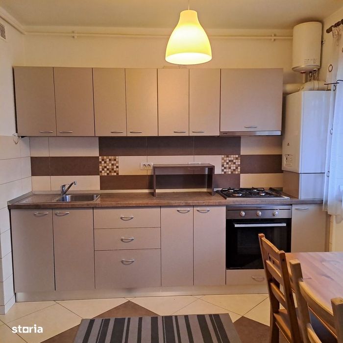 Apartament 4 camere Iasicon - 700 euro