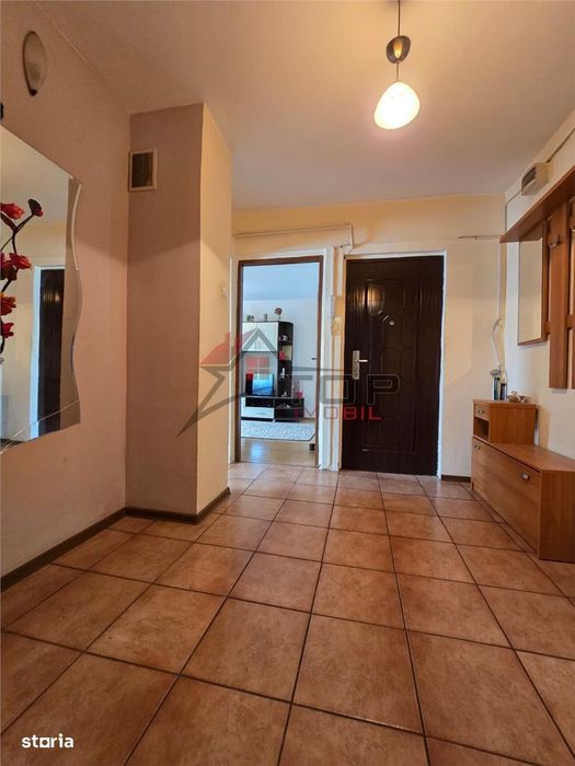 Frumoasa - Str. Neptun , 3 camere decomandat, liber