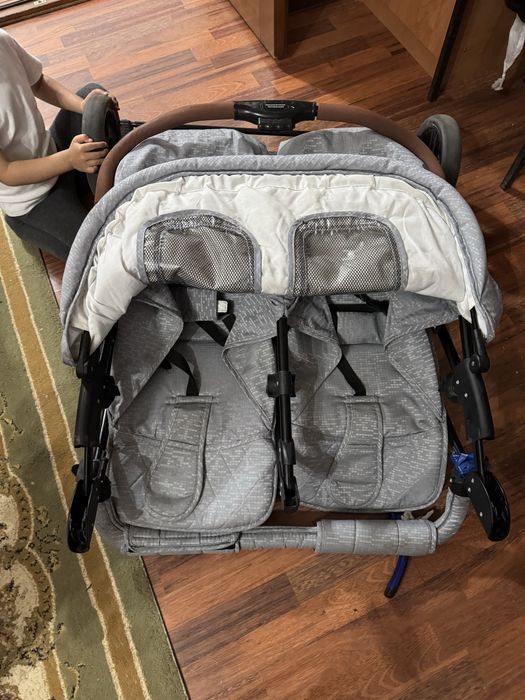 Коляска для двойни Lorelli twin