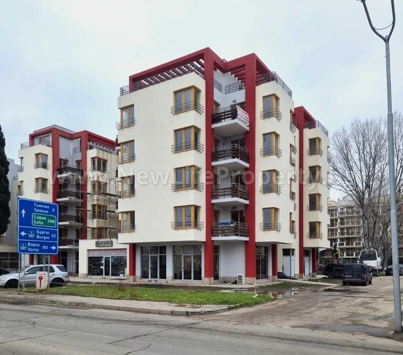 Продава се Тристаен апартамент в к.к. Слънчев бряг - 74 кв.м за 600 €/кв.м - Снимка #1