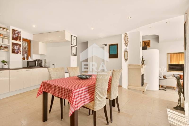 Продава се Къща в Варна, м-т Св. Никола - 258 кв.м за 1324 €/кв.м - Снимка #3