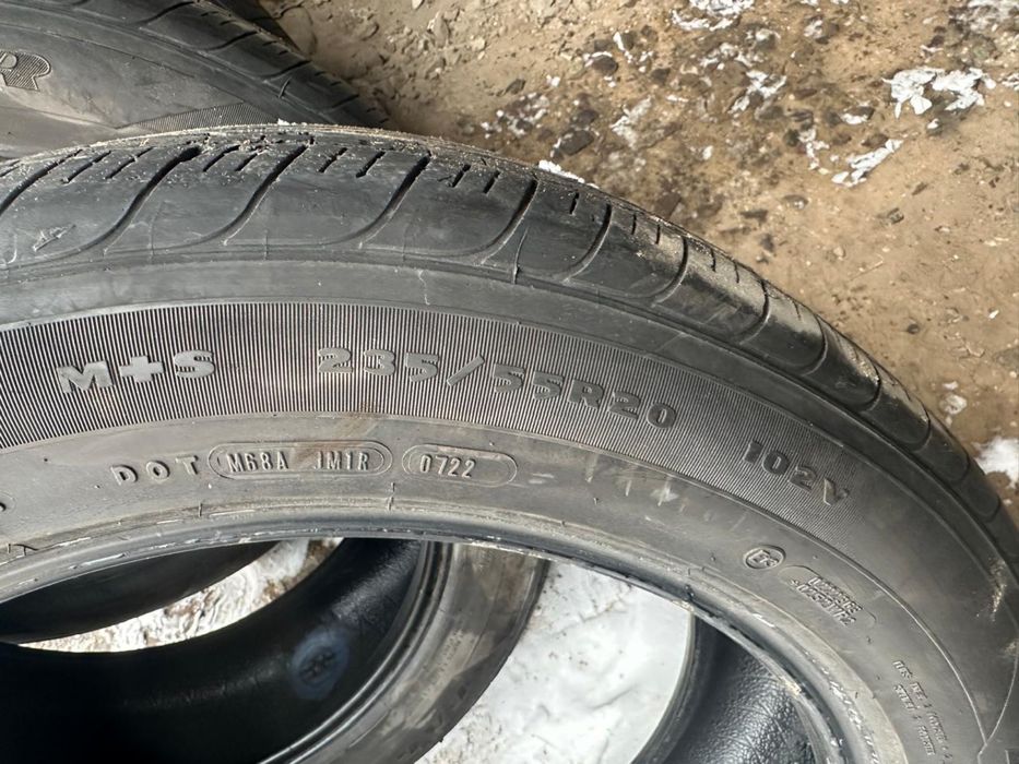 Комплект автомобильных шин