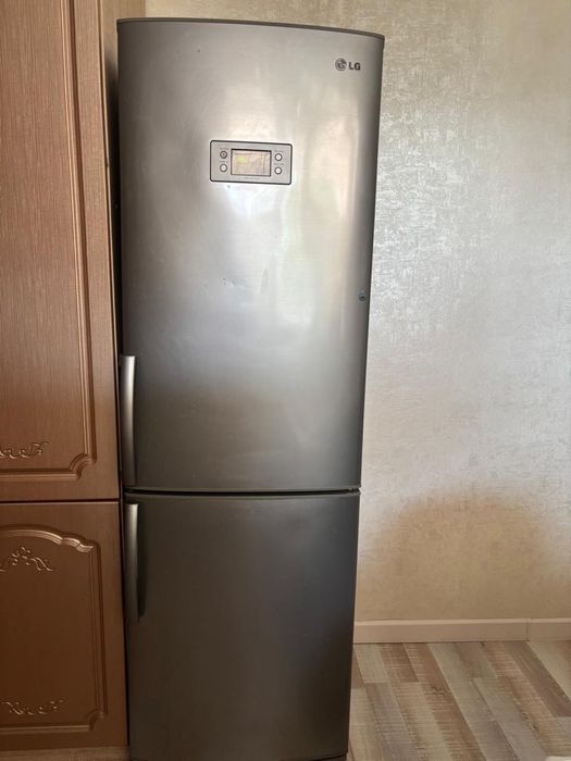 Холодильник LG Продам