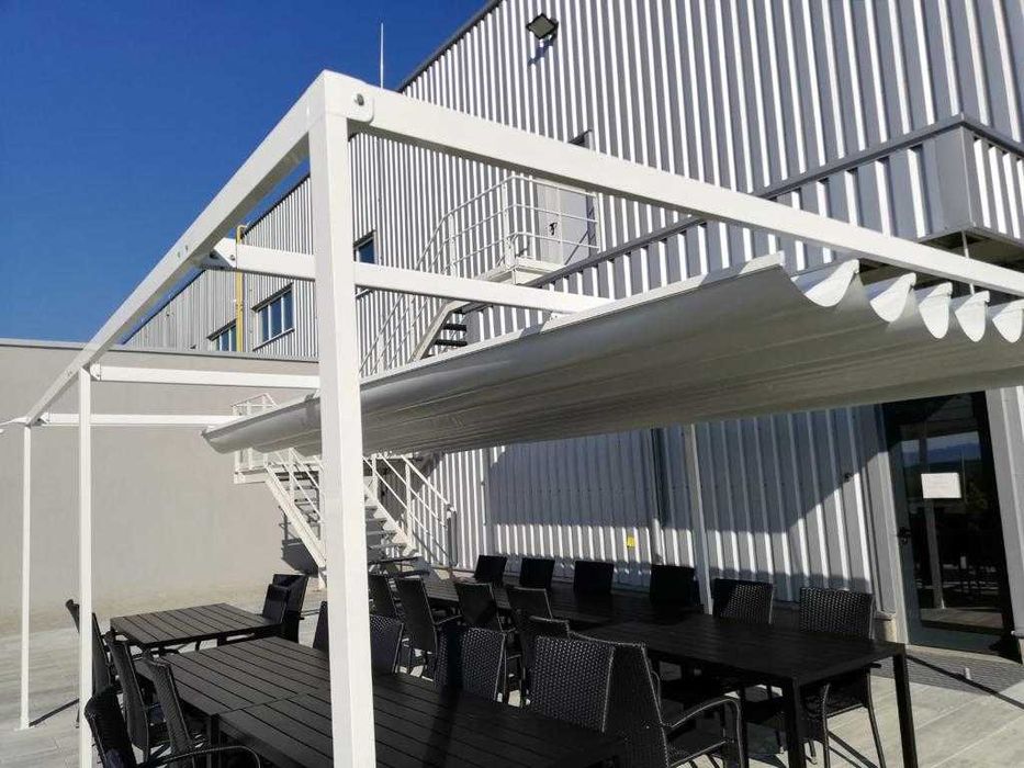 Pergole ,Parasolare cu Brat articulat Umbrire