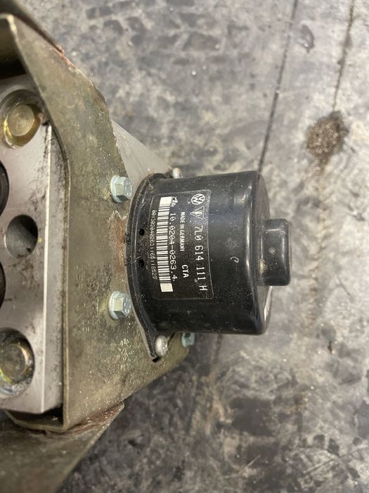 Pompa abs Touareg cod-7L0614111H