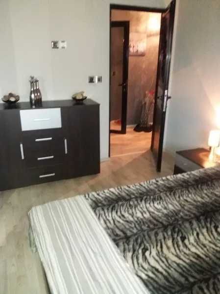 Продава се Тристаен апартамент в Велико Търново, Център - 90 кв.м за 1356 €/кв.м - Снимка #9