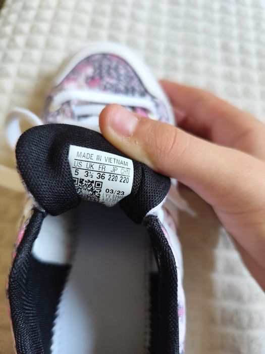 Дамски обувки Adidas Bravada номер 36