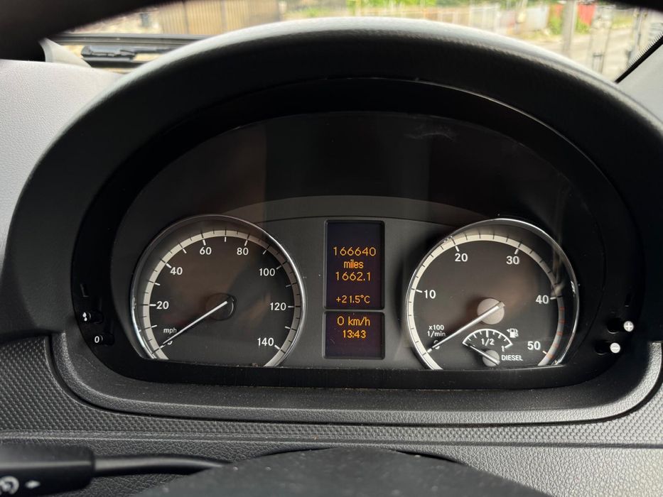 Mercedes-Benz Vito duba 113 CDI volan dreapta