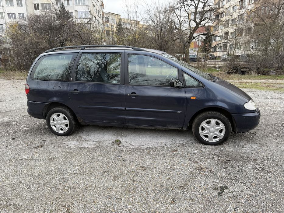 Ford Galaxy 2.0i