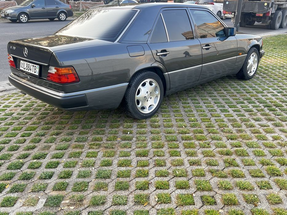 W124 200E sotiladi!