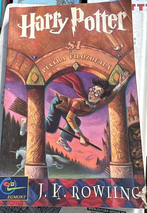 Harry Potter si piatra filozofala  - J. K. Rowling