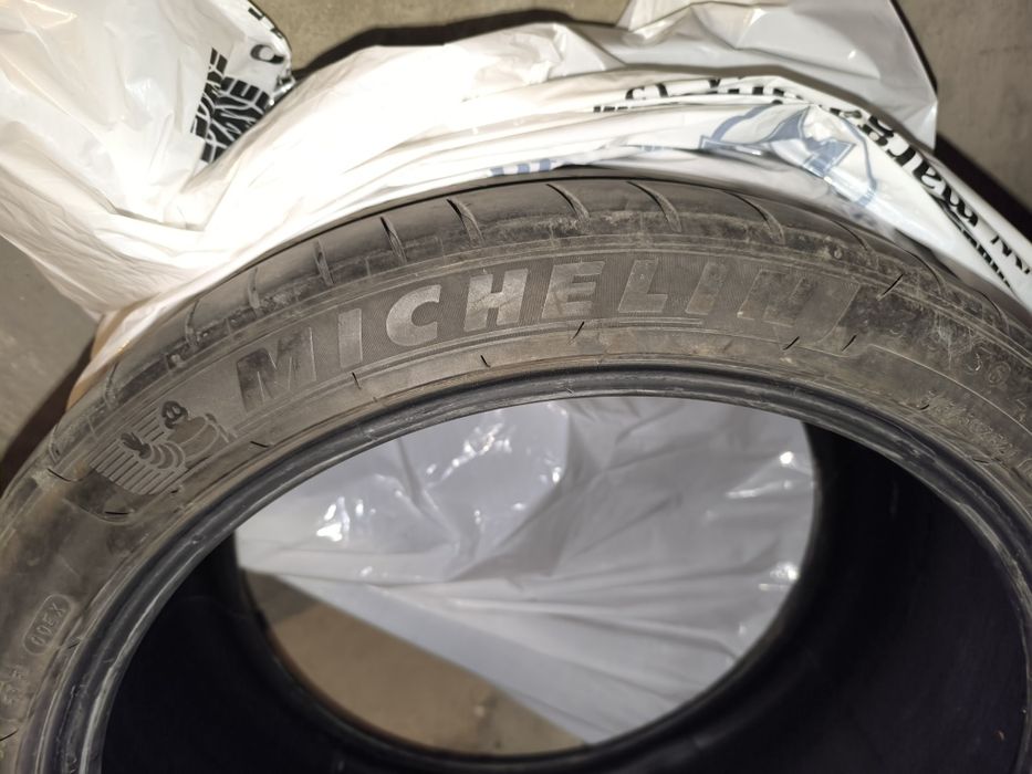 Гуми Michelin pilot 4S  315/30 ZR 21 и 275/35 ZR21