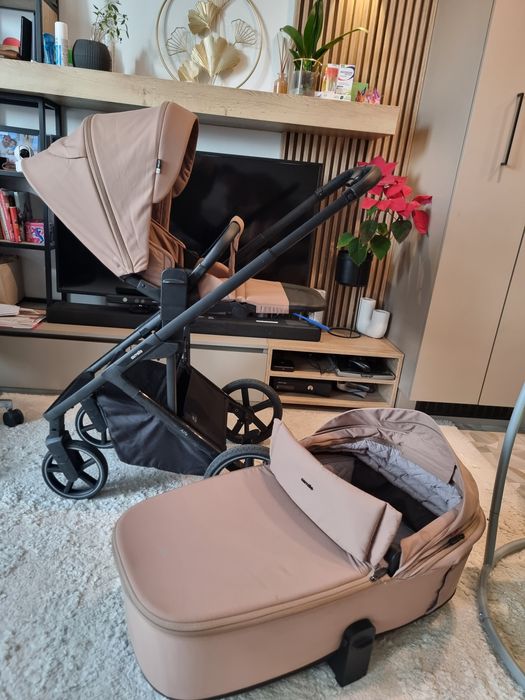 Бебешка количка Carrello Alfa 2025 Beige + ПОДАРЪК