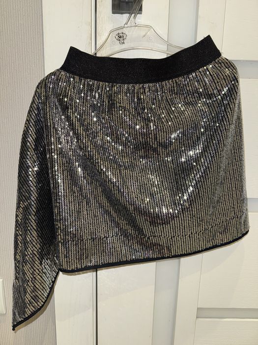 Продается нарядная ббка для девочки