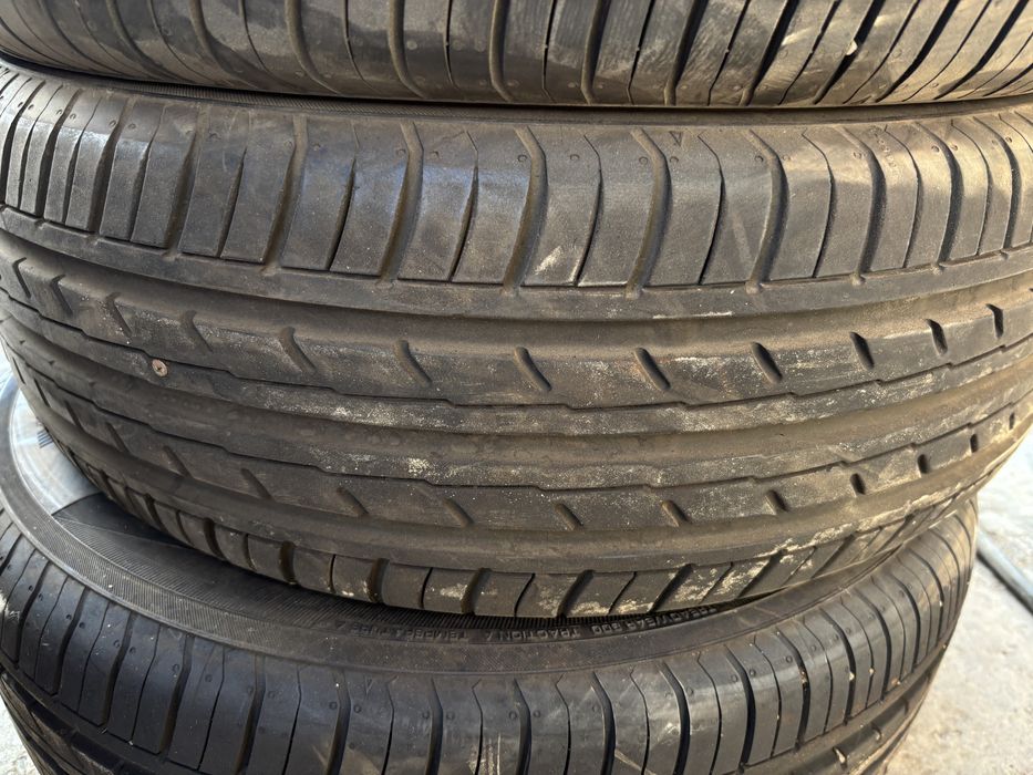 Шины 215/60R16 хорошем состояние