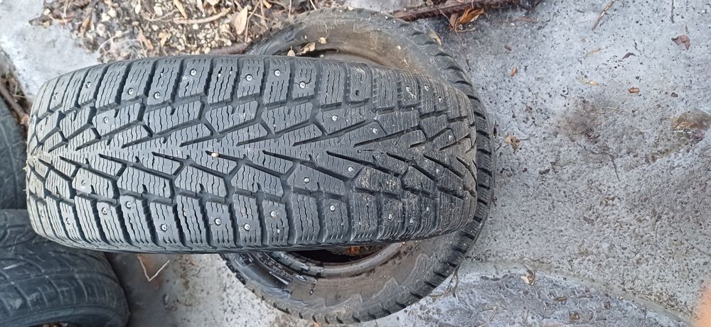 Продам шины зимние